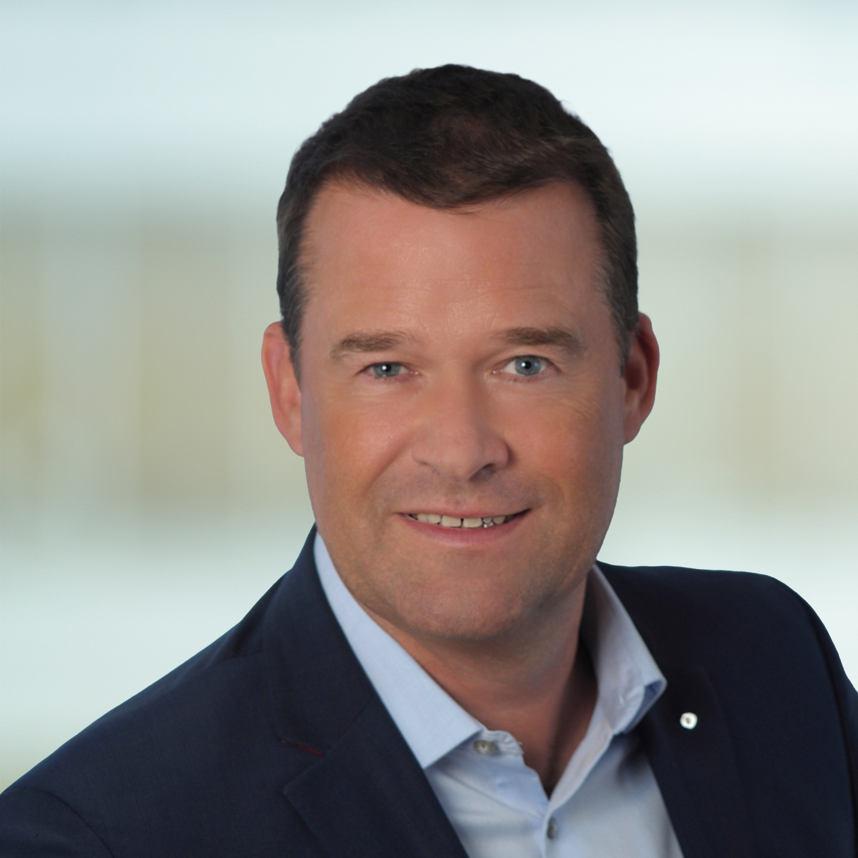 Dr. Jörg Krames Dr. Jörg Krames