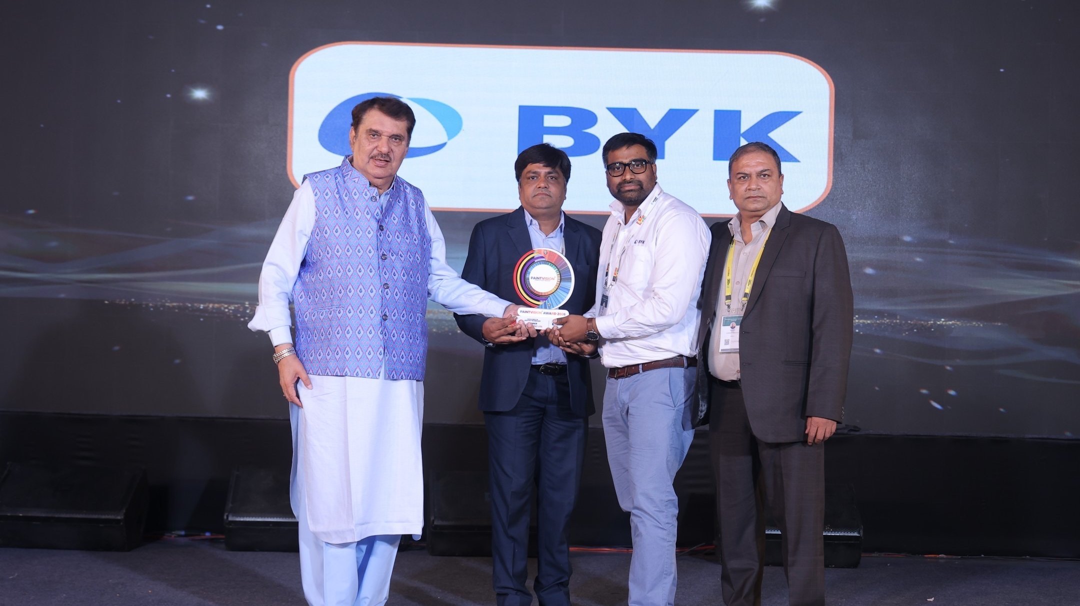 Vikas Srivastav accepting the Award
